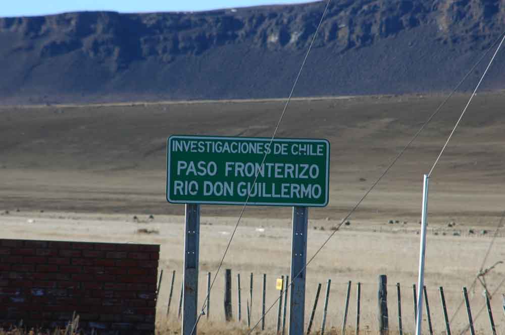 01 - Chile - frontera chilena de Cerro Castillo, letrero